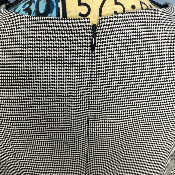 White House Black Market Houndstooth Sheath Dress - Picture 9 of 10